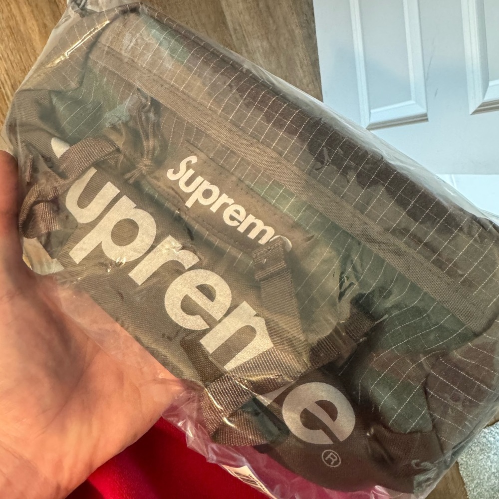 Supreme camo waist bag NWT